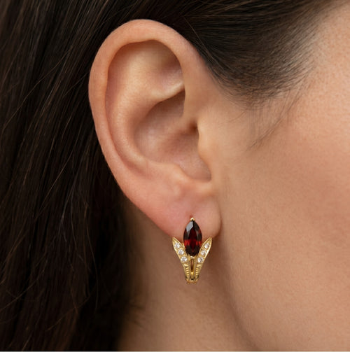 Boucles d’oreilles Majestic beauté en grenat marquise et zirconium cubique