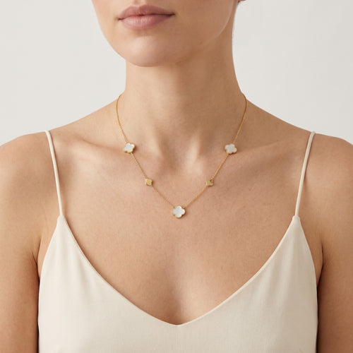 Gold clover leaf necklace