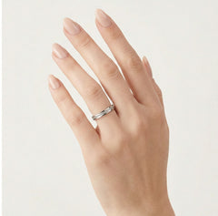 Anillos de boda de oro blanco con diseño intrincado