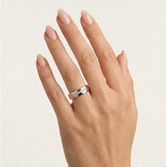 Dvoubarevné zlaté snubní prsteny s drahými kameny a bez kamenů