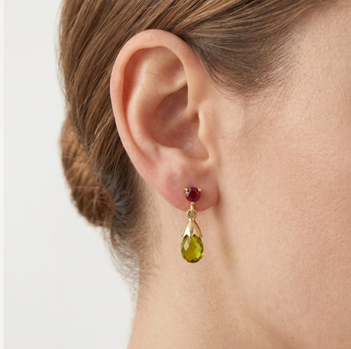Granat- und Moldavit-Gold-Tropfenohrringe