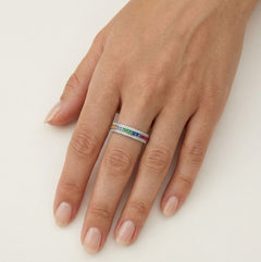 Bague en argent avec pierre précieuse arc-en-ciel