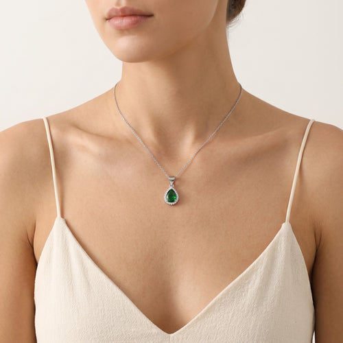 Anhänger aus Sterlingsilber mit tropfenförmigem Smaragd und rundem Zirkonia