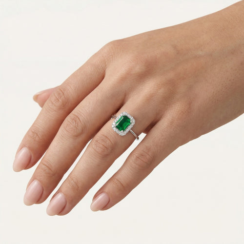 Königlicher Damenring mit Smaragd und Zirkonia