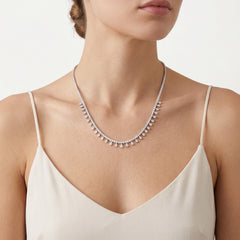 Collar de plata de ley con circonitas cúbicas en forma de pera y redondas