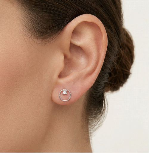 Silver earrings circle with cubic zirconia square
