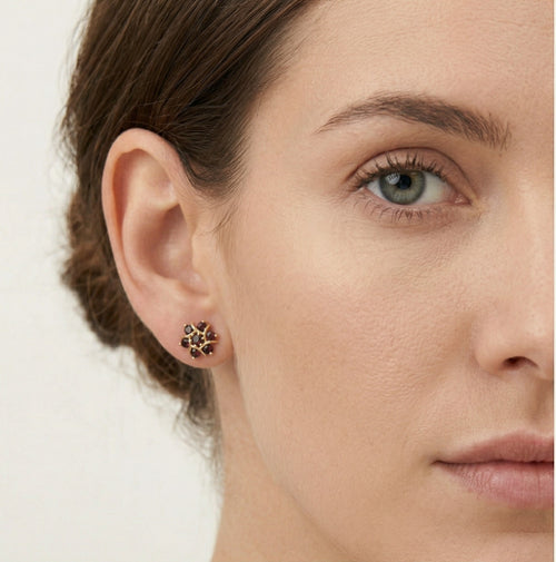 Floral garnet gold earrings