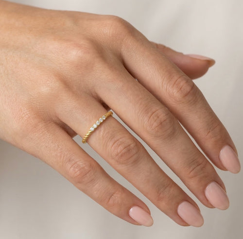 Glühender Zirkonia Gelbgold Ring