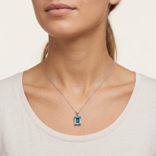 Strahlender blauer Topas-Anhänger für Damen