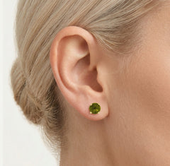 Boucles d'oreilles clous élégantes en moldavite et or