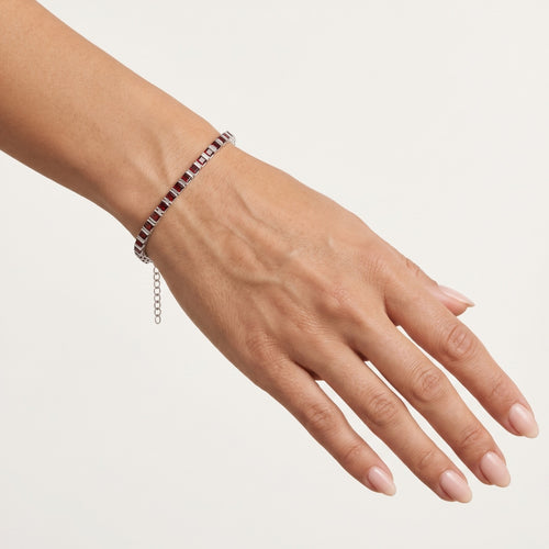Bracelet en argent avec grenat