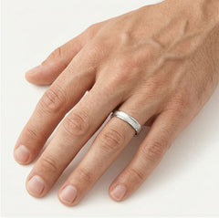 Solitérní snubní prsten z bílého zlata