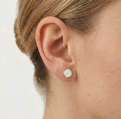 Runde weiße Opal-Goldohrringe
