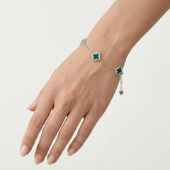 Bracelet en argent sterling avec trèfles en agate verte