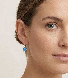 Einzigartige Ohrringe mit blauem Opal