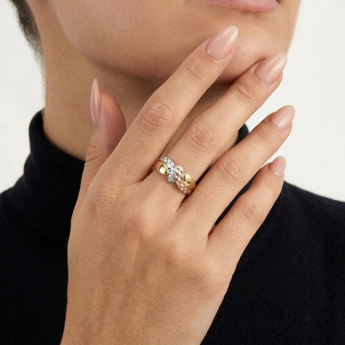 Tříbarevný zlatý prsten