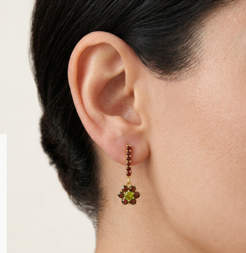 Granat- und Moldavit-Blumen-Design-Tropfenohrringe