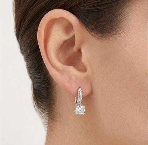 Luxuriöse Ohrringe aus Weißgold mit Diamanten