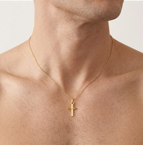 Malý zlatý kříž s diamantovým rýhováním
