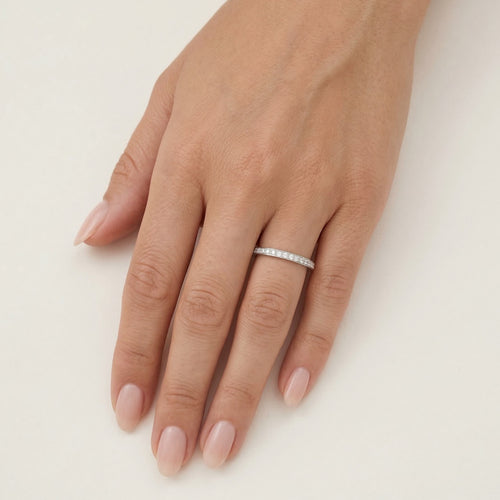 Roségold- und Weißgoldring mit Diamanten
