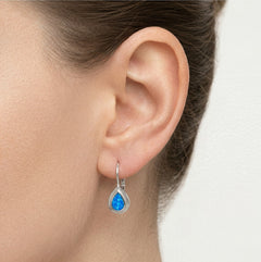 Boucles d’oreilles en opale bleue poire simples avec fermoir à levier