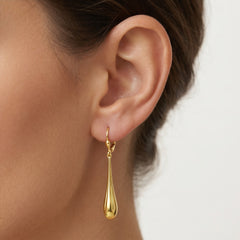 Yellow gold dramatic drop earrings