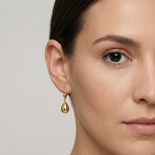 Waterdrop dangle gold earring