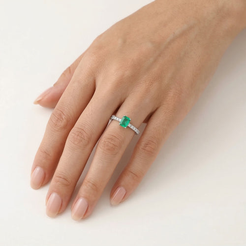 Weißgold Diamantring mit Smaragd