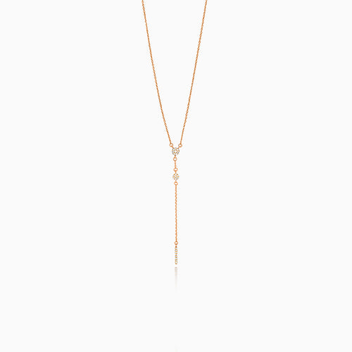 Collar en forma de Y con diamantes