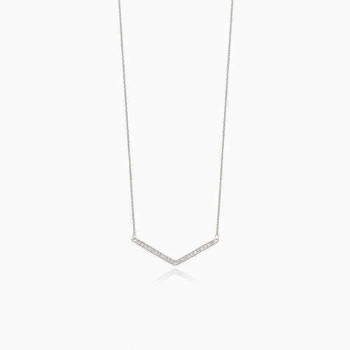 Collar de oro en forma de V con diamantes