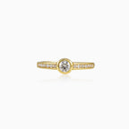 Diamond gold ring