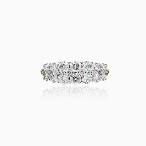 Sparkling gold diamond ring