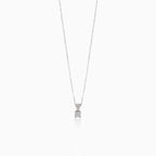 Náhrdelník s jedním diamantem