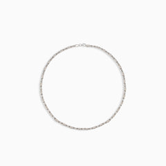 Sophisticated polished gold necklace