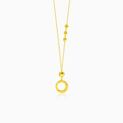 Interessantes Goldhalsband mit Kreis