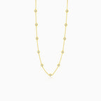 Collier en or avec plusieurs zircons ronds
