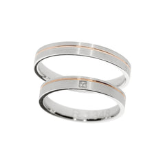 Ehering aus Weiß- und Roségold im quadratischen Design