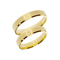 Bagues de mariage scintillantes en or jaune