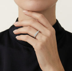 Schicker Silberring mit Zirkonia