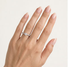 Pave diamantový zásnubní prsten