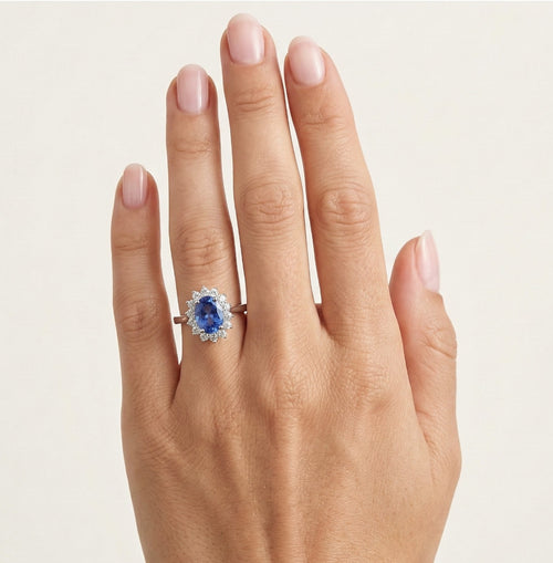 Ring with Tanzanite and Diamonds