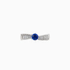 Blauer Saphir- und Diamant-Baguette-Ring