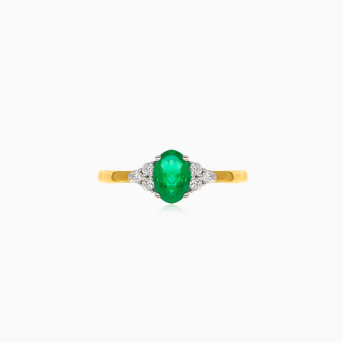 Eleganter 18kt Goldring mit Diamant und ovalem Smaragd
