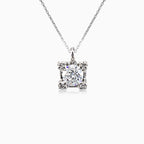 Shining solitaire diamond pendant