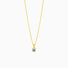 Elegant diamond solitaire