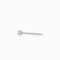 Élégante bague de fiançailles princesse avec diamant taille ronde