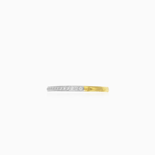 Dünner Ring aus Weiß- und Gelbgold mit Diamanten in Linie