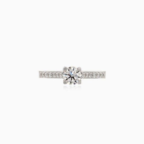 Splendid diamond white gold ring