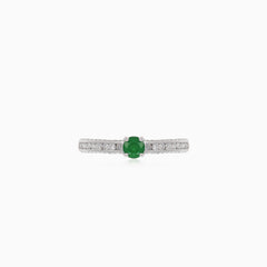 Eleganter Weißgold-Ring mit Diamant und Smaragd
