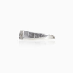 Elegant men white gold ring with round diamonds